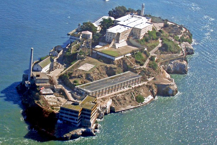 Alcatraz Island: Explore the infamous former prison, take a guided tour, and enjoy stunning views of the San Francisco skyline. Best Places to Visit in California, All Year Round. Alcatraz Island for a fascinating glimpse The Best Locations to Visit Across California