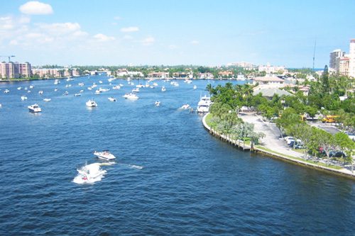 Discover Boca Raton, Florida: A stylish coastal city known for its beautiful beaches, upscale shopping, cultural venues, and lush parks. Boca Raton-min