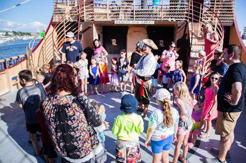 Join the Buccaneers Pirate Cruise for a thrilling family adventure, featuring pirate-themed entertainment, treasure hunts, and stunning views of Emerald Coast. Destin, Florida: Fun for kids and families Buccaneer’s Pirate Cruise