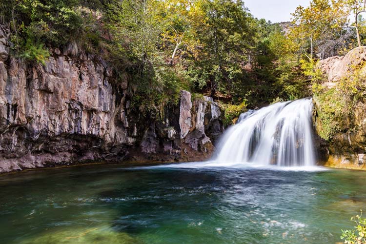 Coconino National Forest: A stunning landscape of red rock formations, ponderosa pine forests, and scenic views, perfect for hiking and outdoor adventures. Coconino National Forest