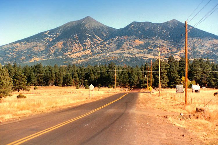 Flagstaff: A charming city surrounded by stunning landscapes, offering outdoor adventures and a vibrant arts scene amidst the beauty of Northern Arizona. Best locations to visit across Arizona San Francisco Peaks, Flagstaff is a charming mountain town