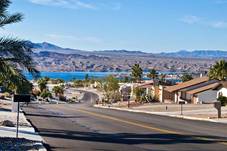 Lake Havasu offers boating, fishing, and scenic desert views, with the famous London Bridge creating a unique blend of history and recreation. Iconic spots to explore in Arizona Lake Havasu is a stunning desert oasis known for its crystal-clear waters