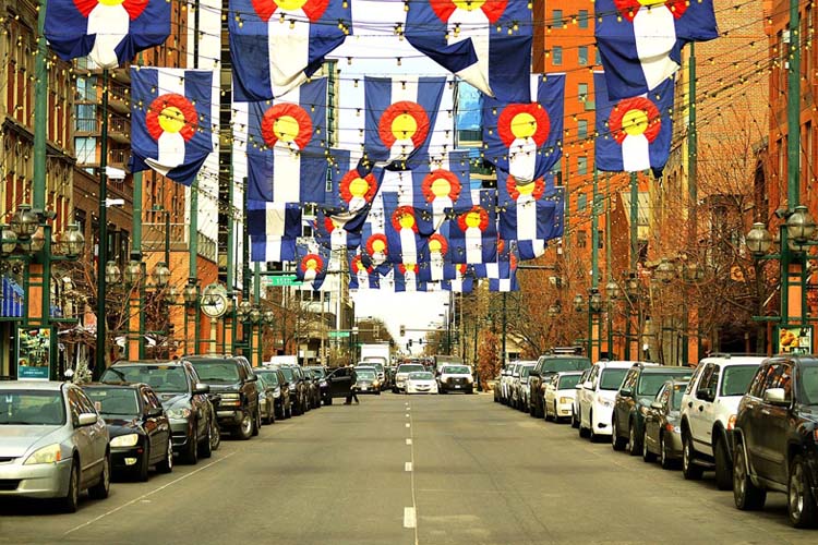 Explore Larimer Square in Denver, Colorado, a vibrant historic district filled with boutique shops, restaurants, and stunning Victorian architecture. Larimer Square-min-min