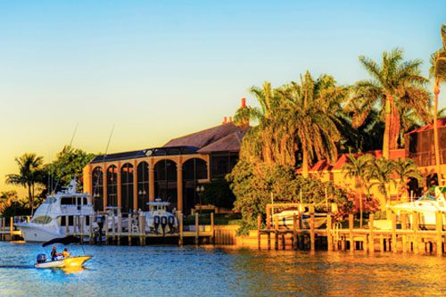 Discover Marco Island, Florida: A beautiful coastal paradise known for its pristine beaches, luxurious resorts, and stunning sunsets over the Gulf. Iconic places to visit in Florida Marco Island is the largest of Florida’s Ten Thousand Islands