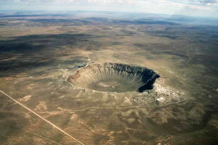 Meteor Crater National Landmark is a colossal impact site over 50,000 years old, offering a glimpse into cosmic history and incredible panoramic views. Best attractions to see in Arizona Meteor Crater National Landmark is one of the best-preserved impact sites on Earth