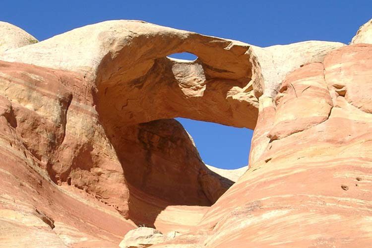 Discover Rattlesnake Canyon in Arches National Park, known for its dramatic landscapes, unique rock formations, and breathtaking views. Rattlesnake Canyon Arches-min-min