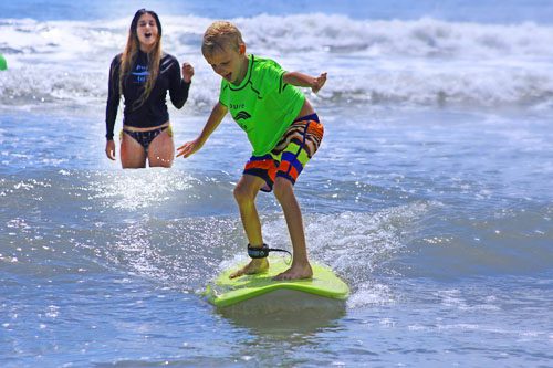 Catch the waves with Ride On Surf School, offering surfing lessons for all skill levels along the stunning shores of Florida’s Emerald Coast. Destin, Florida: Top family things to do Ride On Surf School