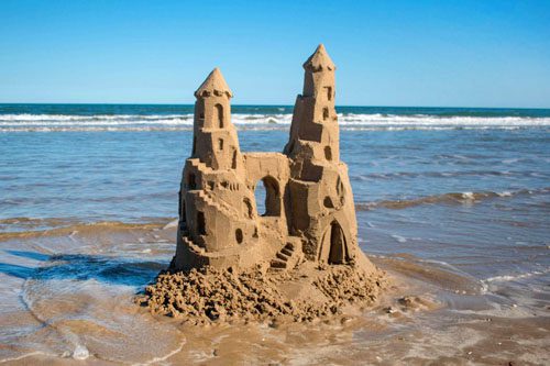 Learn the art of sandcastle building with expert SandCastle Lessons—fun, hands-on activity for all ages on the beautiful beaches of Florida’s Emerald Coast. Fun things to do with kids in Destin, Florida SandCastle Lessons