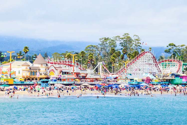 Experience the Santa Cruz Beach Boardwalk, a classic seaside amusement park with rides, games, and beach fun for all ages in California. classic California seaside fun at the Santa Cruz Beach Boardwalk