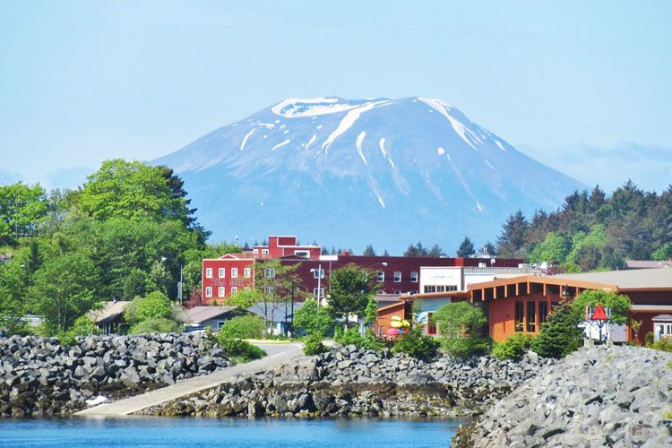 Explore Sitka, Alaska: A picturesque coastal town known for its stunning scenery, rich history, and vibrant cultural heritage of the Tlingit people. breathtaking scenery, Sitka is a unique blend of Native Alaskan and Russian influences Best destinations to explore in Alaska