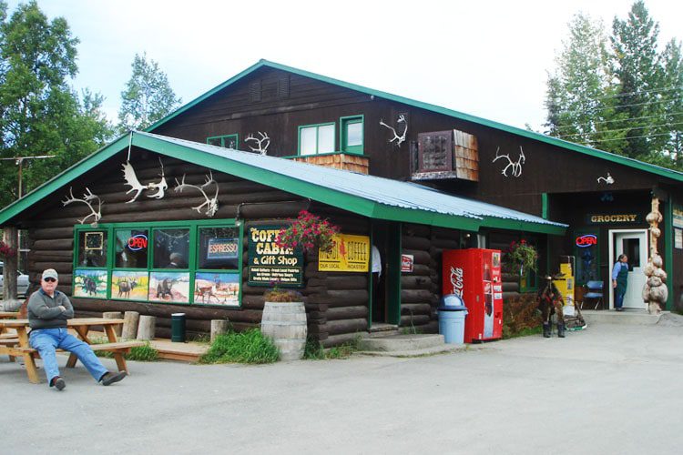 Explore Talkeetna, Alaska: A charming town famous for its breathtaking views of Denali, outdoor adventures, and vibrant arts scene. Talkeetna is a charming small town Top destinations to explore in Alaska