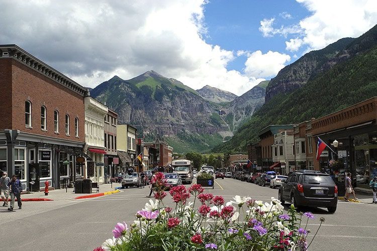 Discover Telluride, Colorado, a stunning mountain town renowned for its picturesque scenery, outdoor adventures, and vibrant arts scene. Best Places to Visit in Colorado Telluride Colorado-min-min