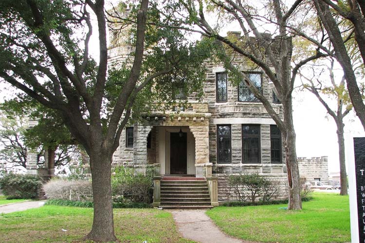 Visit The Cottonland Castle: A historic Waco landmark with unique architecture, offering a glimpse into Texas’s rich past and elegant design. Activities in Waco, Texas The Cottonland Castle