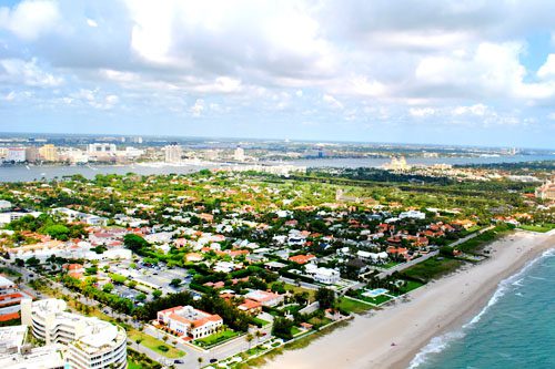 Experience The Palm Beaches: A luxurious Florida destination with stunning beaches, upscale shopping, golf, and rich cultural attractions. The Palm Beaches Florida-min